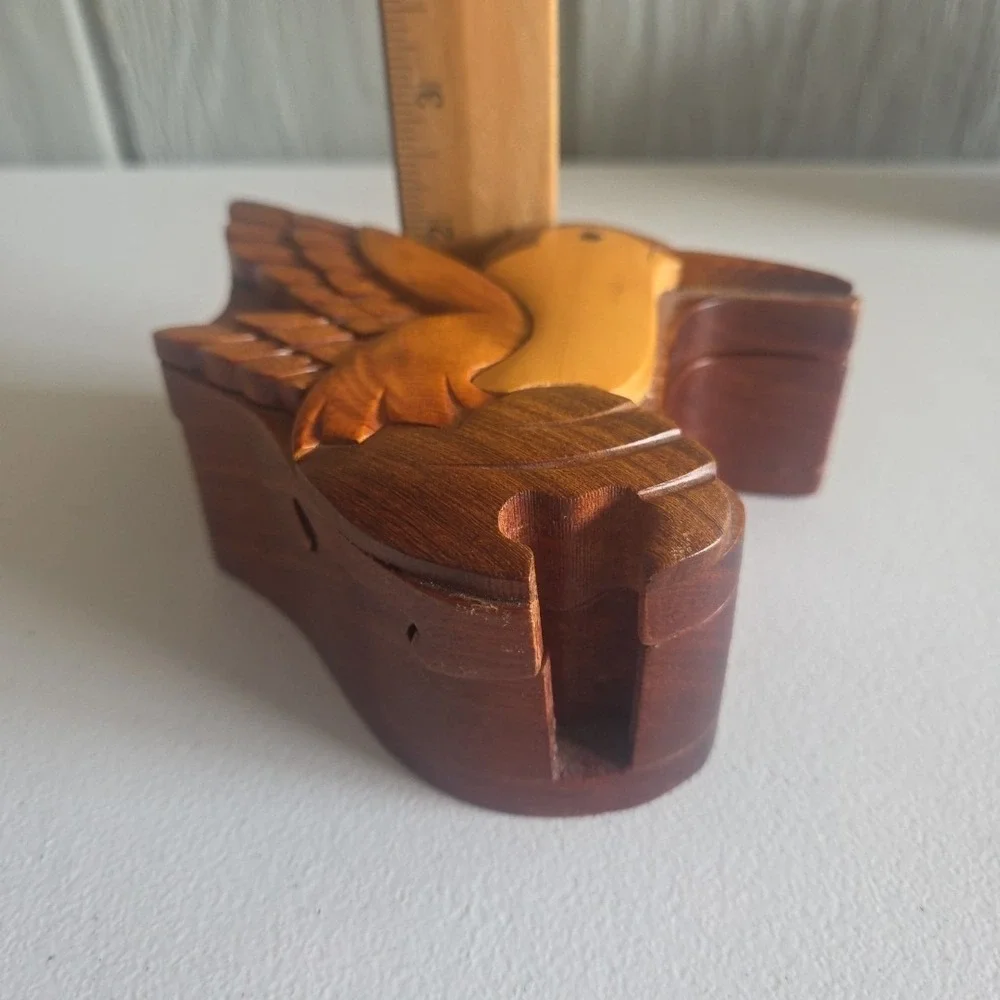 Hand Crafted Toy Wood Puzzle Artisan Figural Bird HUMMINGBIRD Puzzle Box As Is